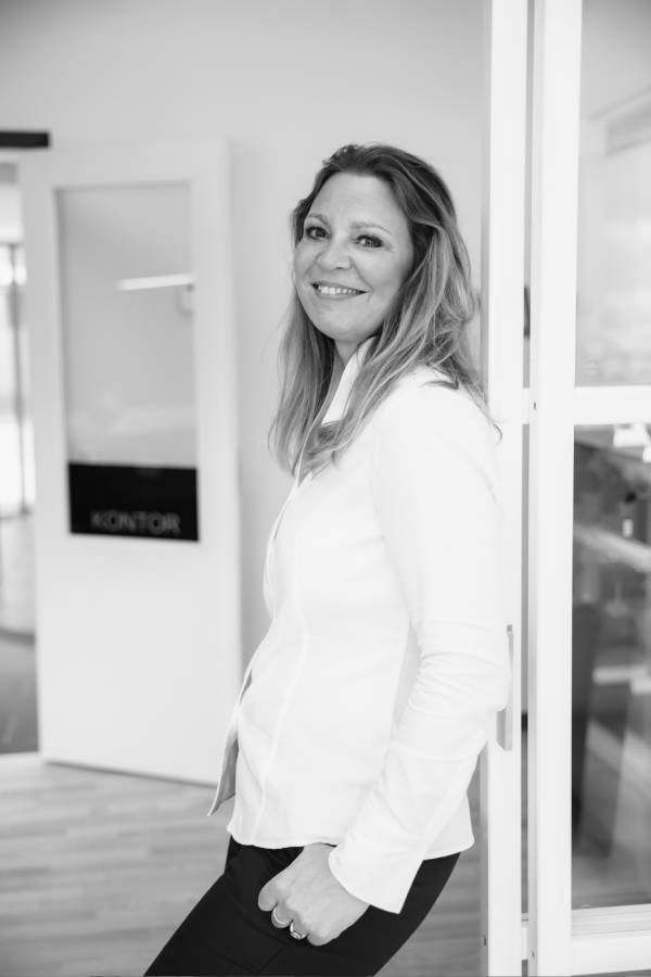 JULIE RETTIG PETERSEN